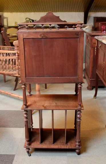 MUSIKSCHRANK
