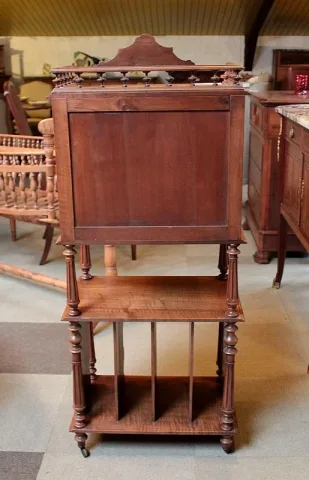 MUSIC CABINET