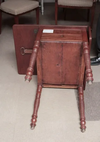 LOUIS PHILIPPE PERIODE DROP-LEAF TABLE