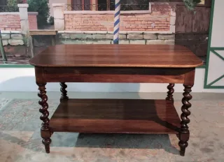 LOUIS XIII STYLE DRAPERS TISCH