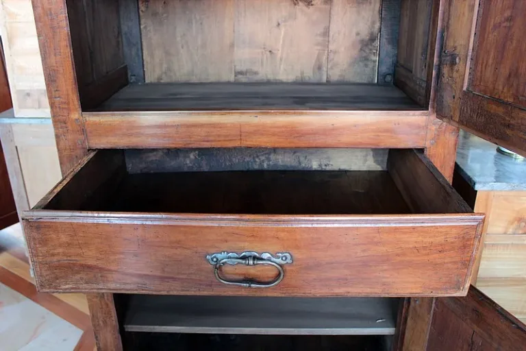 LOUIS XIV ZEITSCHRANK