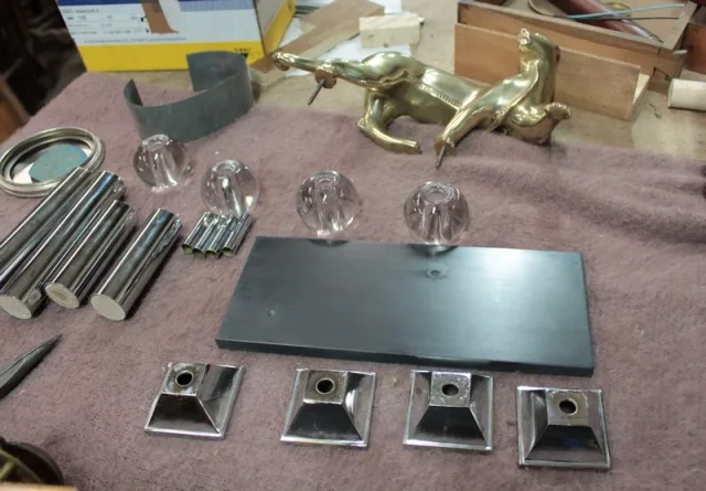 MANTLE GARNITURE