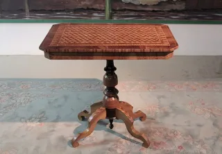 ENGLISH TABLE