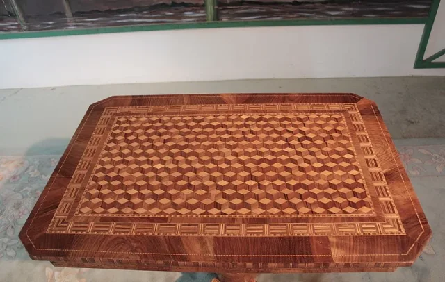 ENGLISH TABLE