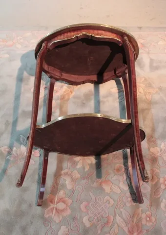 OCCASIONAL TABLE