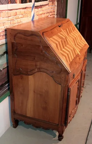 LOUIS XV PERIODE HELLING TOP BUREAU