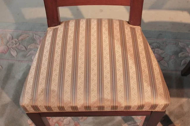 DIRECTOIRE STYLE CHAIRSのペア