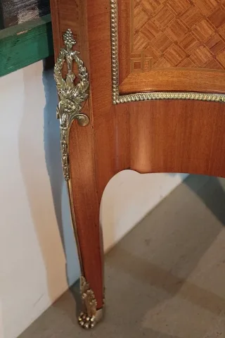 ARMADIO DISPLAY DI STILE DI TRANSIZIONE