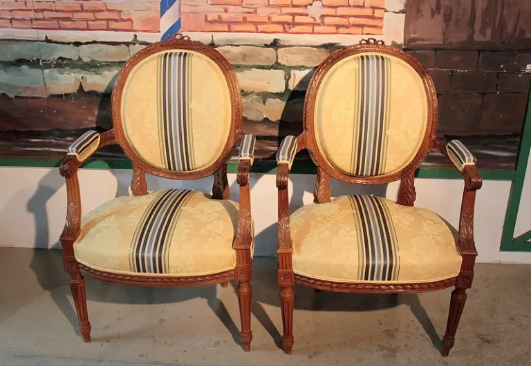 LOUIS XVI STIL WOHNZIMMER SUITE