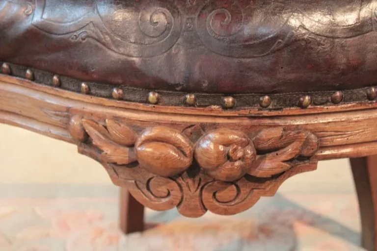 RENAISSANCE STIL SESSEL