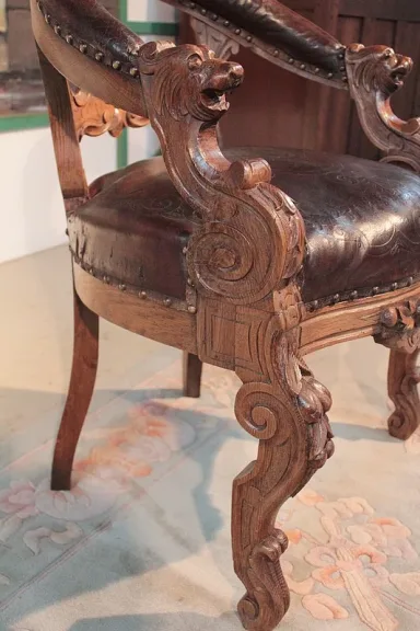 RENAISSANCE STIL SESSEL