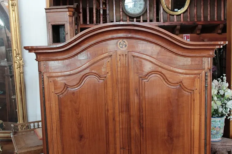 REGENCY PERIOD ARMOIRE