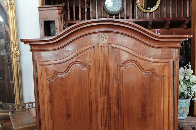 Armoire Régence en Merisier XVIIIeme
