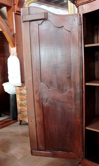 REGENCY PERIOD ARMOIRE