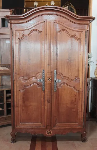 REGENCY PERIOD ARMOIRE