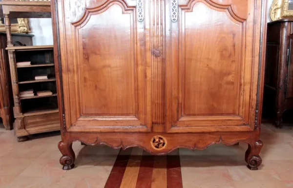 REGENCY PERIOD ARMOIRE