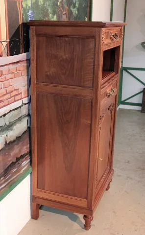 GABINETE DE ESTILO LOUIS XVI