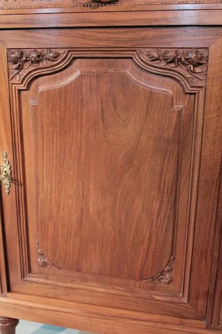 GABINETE DE ESTILO LOUIS XVI
