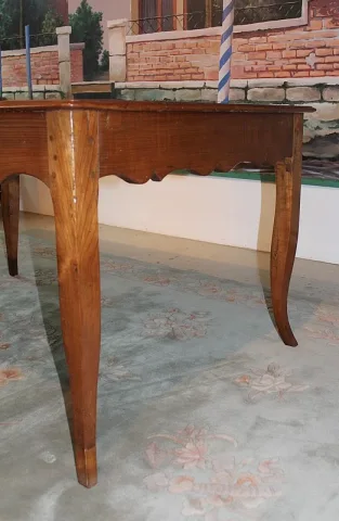 LOUIS XV STYLE TABLE