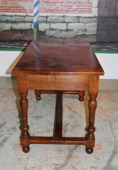 LOUIS XIV STYLE SCHREIBTISCH