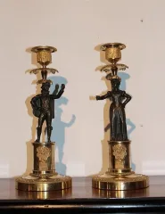 PAAR BRONZE KERZENHALTER