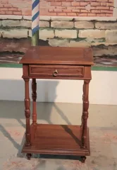 Table d'appoint en Noyer Epoque 1900