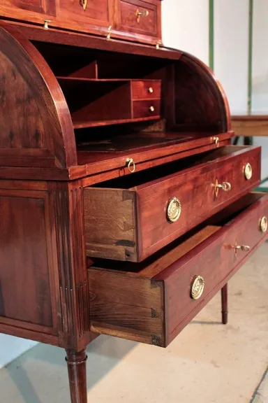 CYLINDER TOP DESK