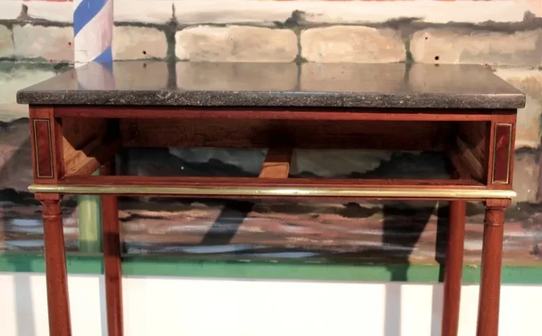 LOUIS XVI PERIODE CONSOLE TAFEL