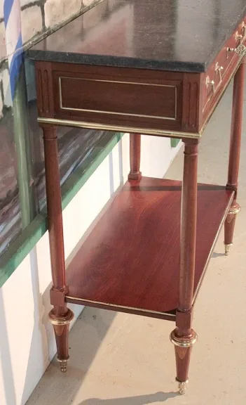 LOUIS XVI PERIODE CONSOLE TAFEL