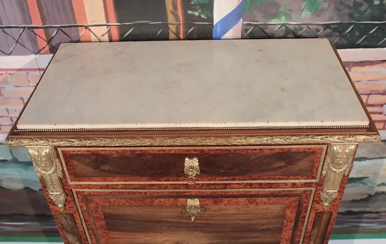 LOUIS XVI STIL SECRETAIRE