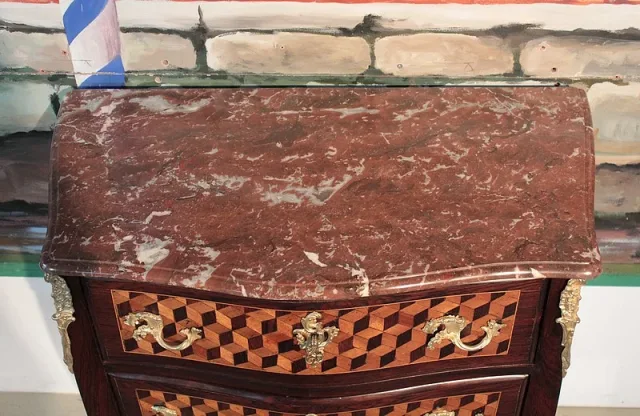 LOUIS XV STYLE CHEST OF DRAWERS