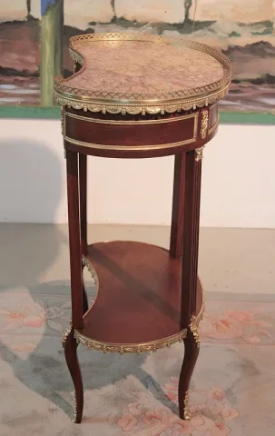 LOUIS XVI STYLE KIDNEY TABLE