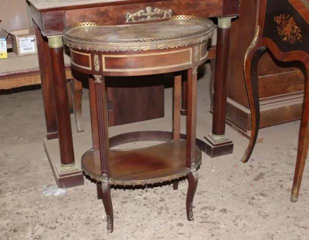 LOUIS XVI STYLE KIDNEY TABLE