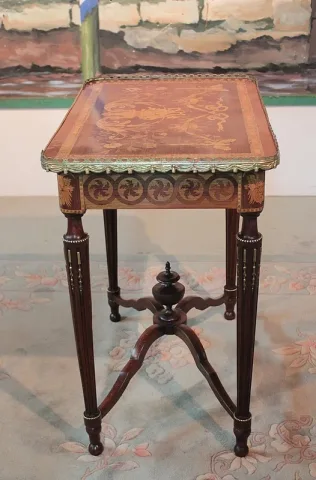 NAPOLEON III PERIODE OCCASIONALE TAFEL
