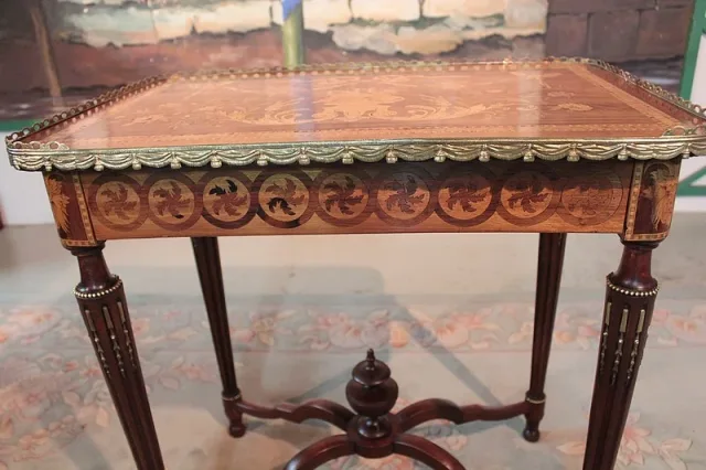 NAPOLEON III PERIODE OCCASIONALE TAFEL