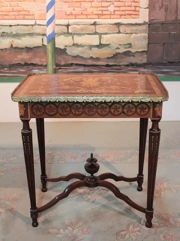NAPOLEON III PERIODE OCCASIONALE TAFEL