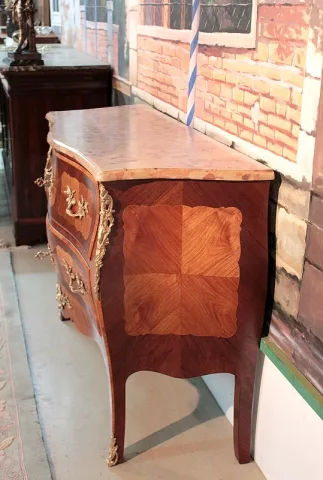 Commode "Tombeau" LouisXV  Début XXeme