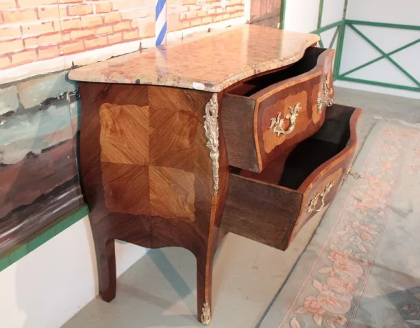 Commode "Tombeau" LouisXV  Début XXeme