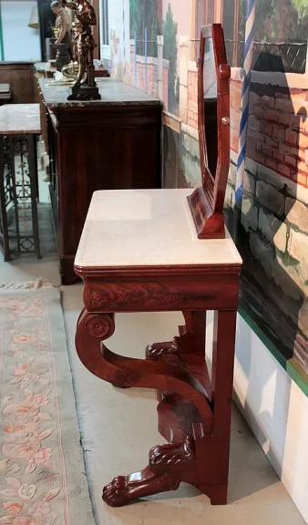 RESTAURATION ZEITRAUM TISCH