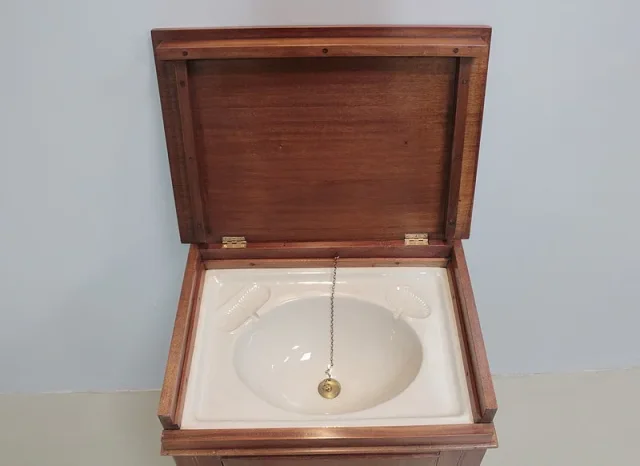 Meuble Lavabo de Bateau Anglais en Acajou XXe