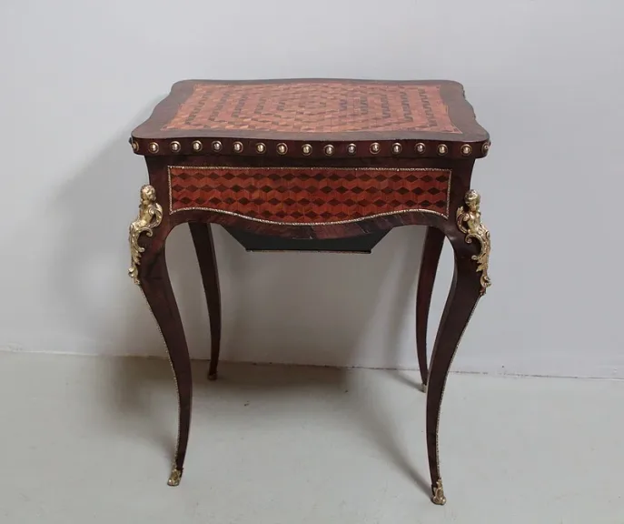 Travailleuse Louis XV en Palissandre XIXeme