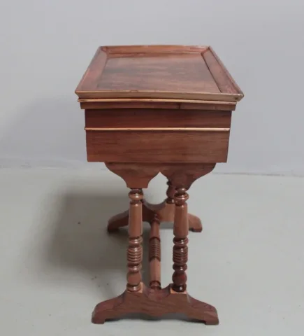 TABLA DE TRABAJO DEL PERIODO DE LOUIS PHILIPPE