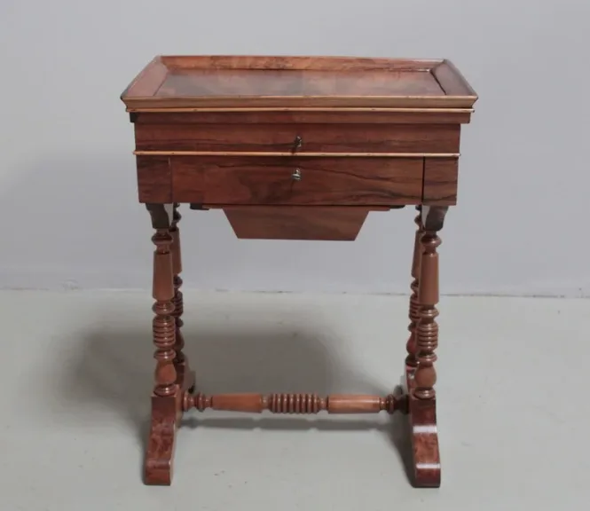 LOUIS PHILIPPE ZEITRAUM ARBEITSTISCH