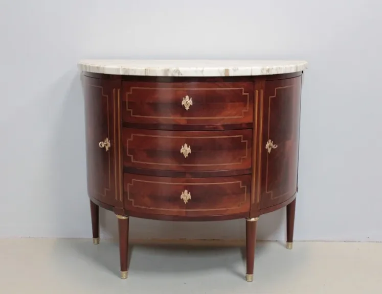 LOUIS XVI STYLE Kommode aus Schubladen