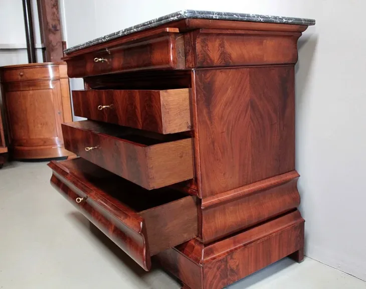 RESTAURATION PERIOD CHEST OF DRAWERS