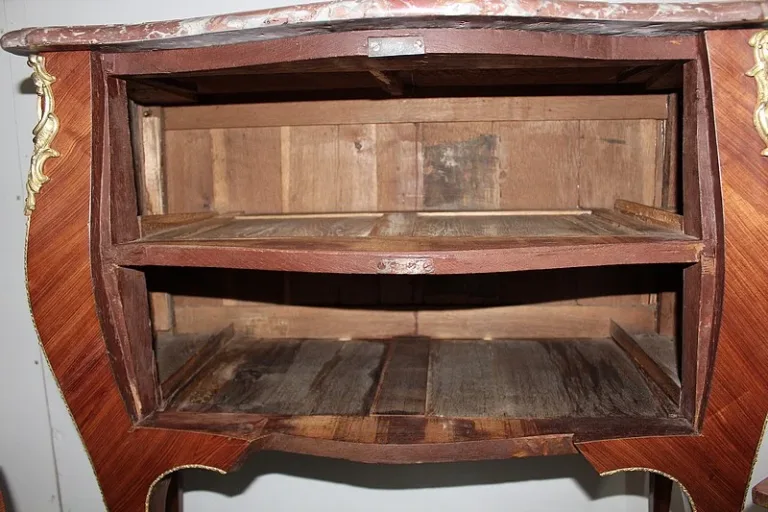 LOUIS XV PERIODE BORST VAN LADE