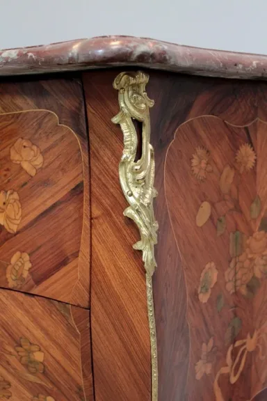 LOUIS XV PERIODE BORST VAN LADE