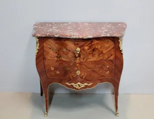LOUIS XV PERIOD CHEST OF DRAWERS