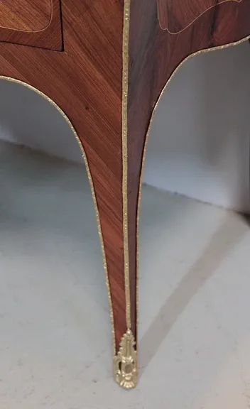 LOUIS XV PERIODE BORST VAN LADE
