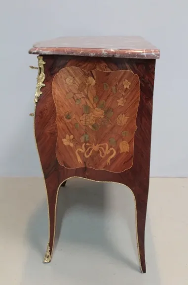 LOUIS XV PERIODE BORST VAN LADE